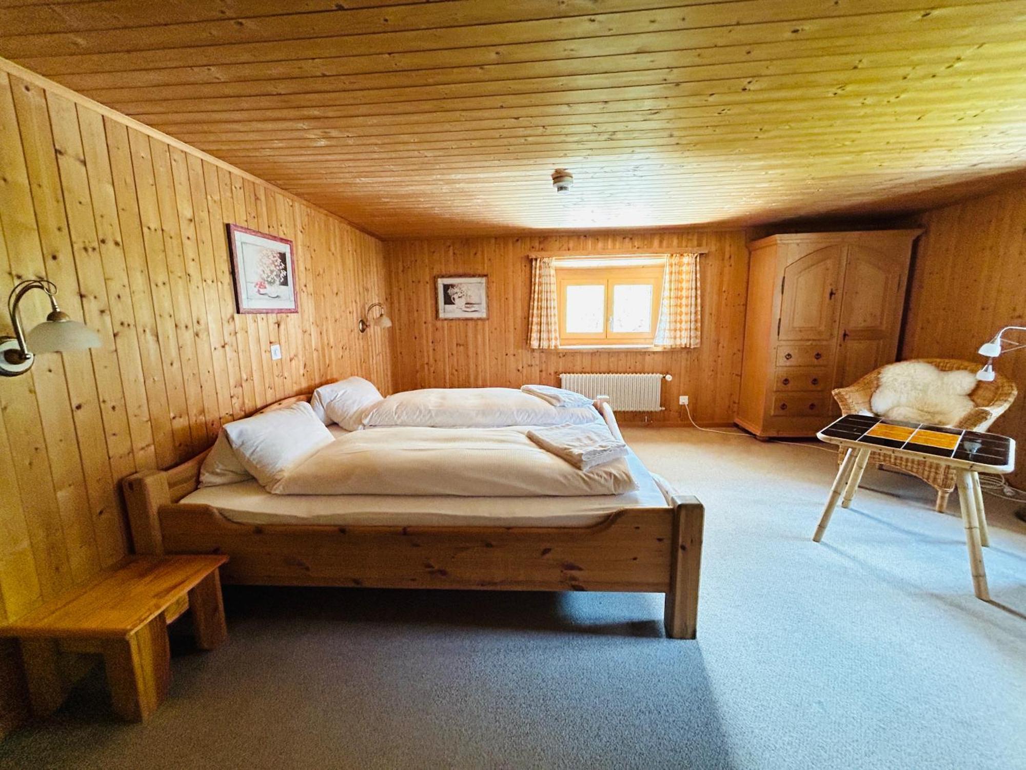 Gasthaus Roessli Versam Luaran gambar